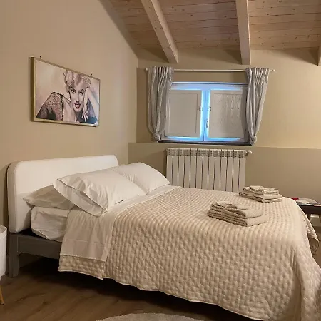 Ai Cortili فندق مبيت وإفطار 3*